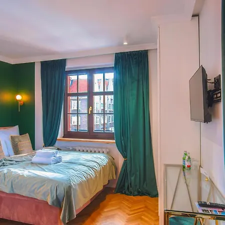 Motlawa Old Town Daire Gdansk